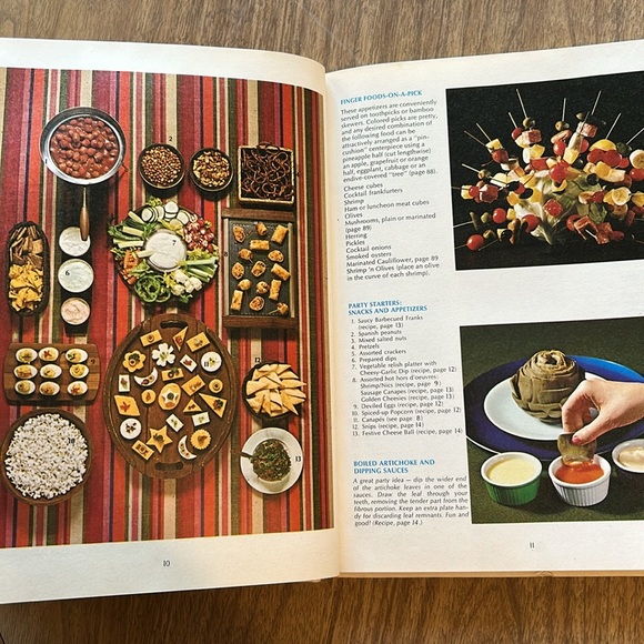 Vintage 1970 Pillsbury’s Entertainment Idea Handbook: Menus Recipes Party Ideas - Picture 6 of 12